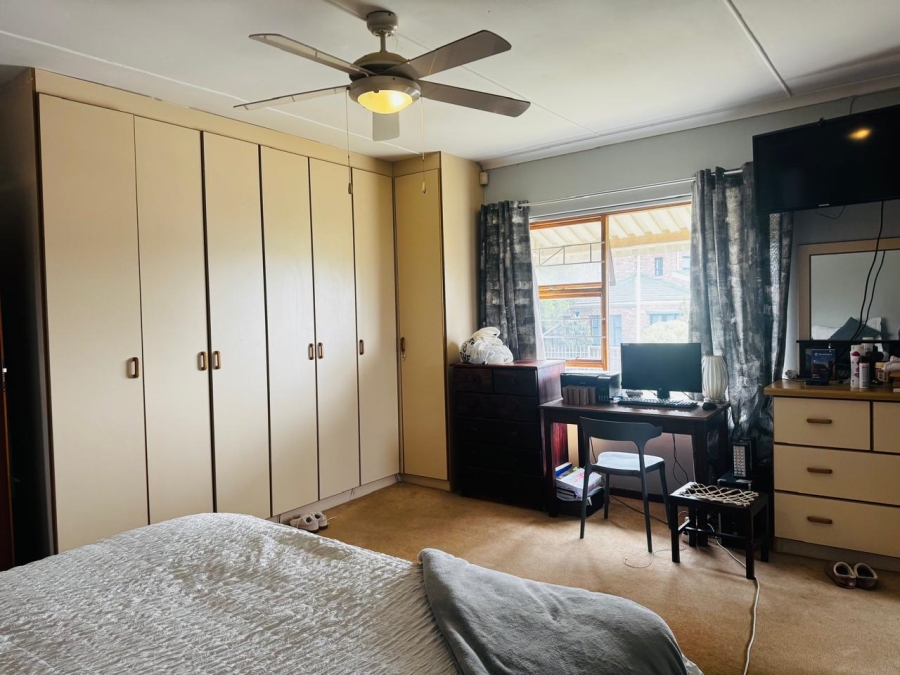 3 Bedroom Property for Sale in Wavecrest Eastern Cape